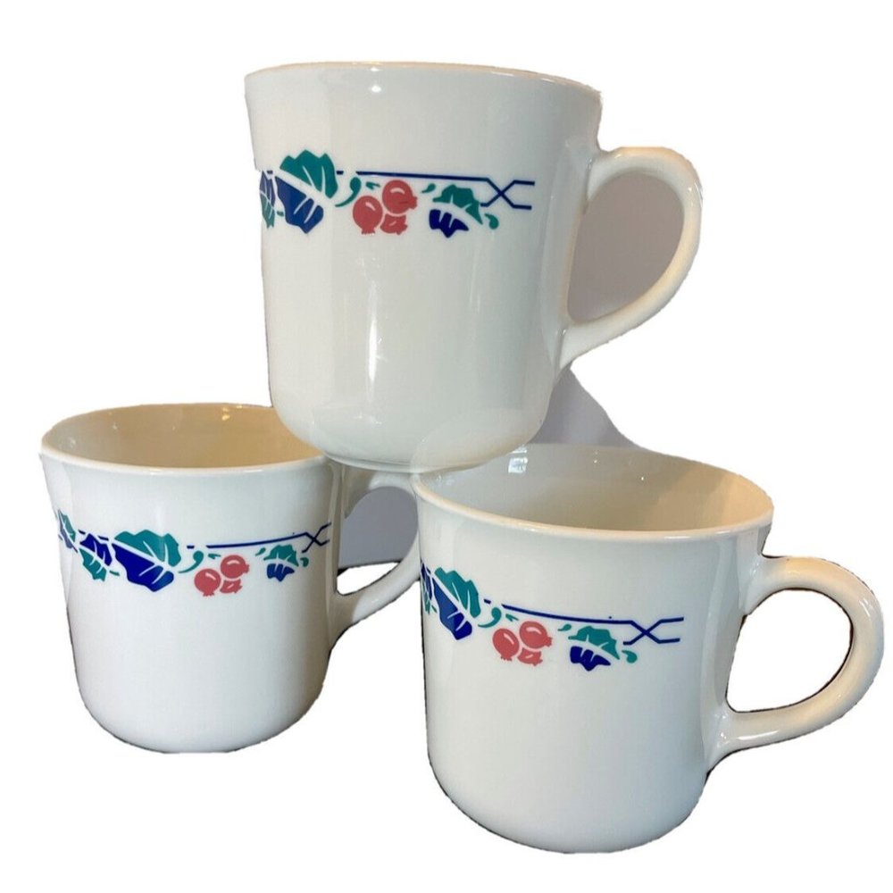 Corning Ware Coffee Mugs Tea Cups Blueberries USA ~ Set Of 3 ~ RARE USA